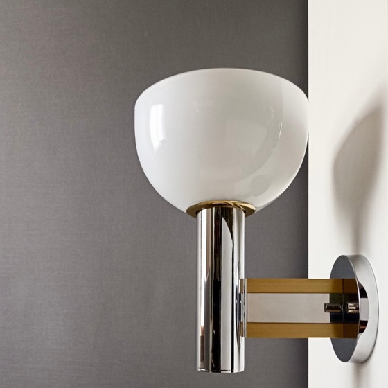 Image 1 of Gaetano Sciolari 1970s dos apliques de cromo y pantallas de cristal. Nuevo de stock antiguo.