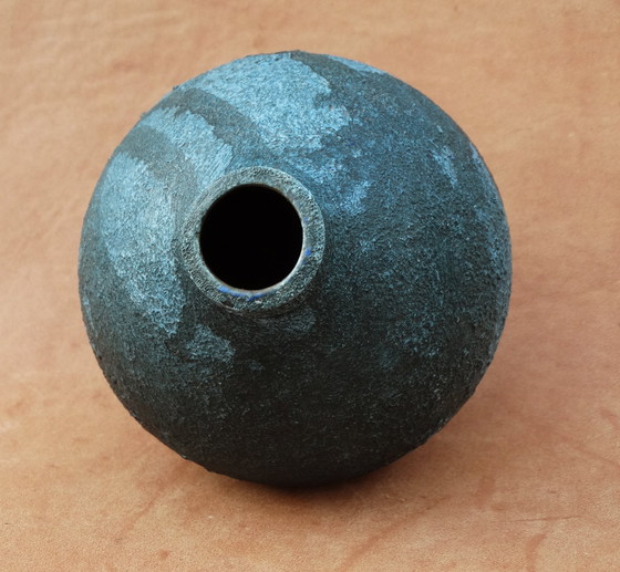 Image 1 of Gerhard Liebenthron (1925-2005, studio ceramics 1969, Blue Rough Vase