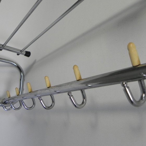 Image 1 of Verchroomde vintage wandkapstok, jaren 50