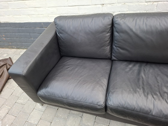 Image 1 of Grande divano vintage in pelle nera italiana Manzoni