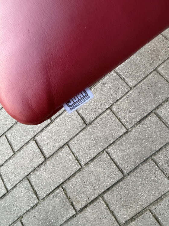 Image 1 of Poltrona relax Jori Symphony, recente, in pelle Celia rossa, taglia media, in ottime condizioni!