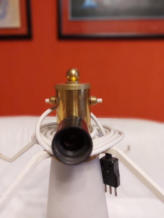 Image 1 of Lámpara de mesa de 50'