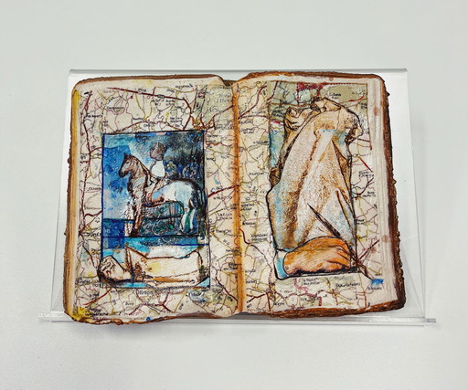 Nicolas Dings - Books of Hours Sculpture