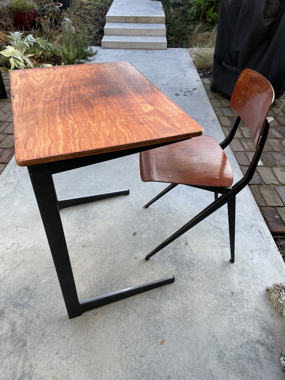 Image 1 of Chaise ciseaux vintage 102 _ Ynske Kooistra pour Marko 