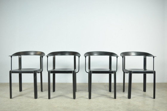 Image 1 of Italiaanse postmoderne vintage leren eettafelstoelen, 1980s