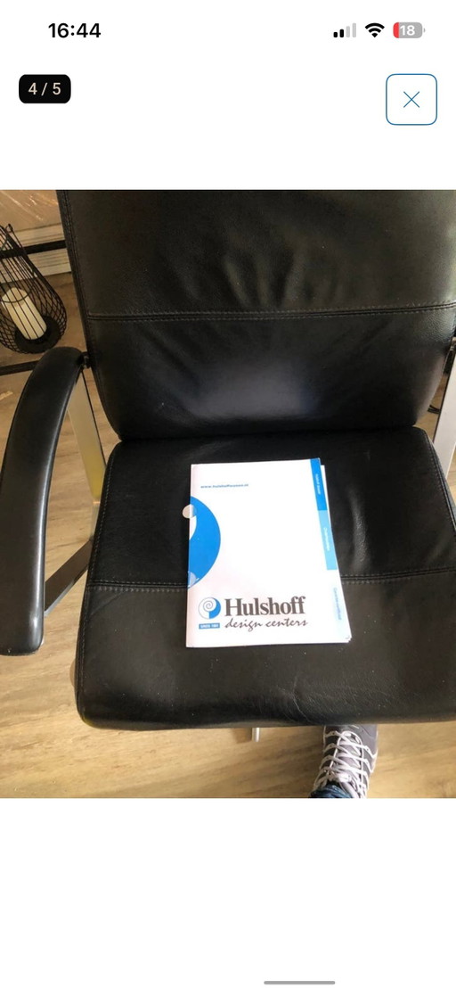 Hulshof adjustable chair