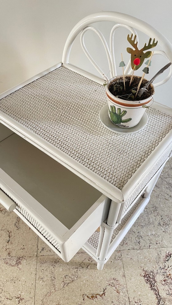 Image 1 of Coppia di comodini vintage in rattan