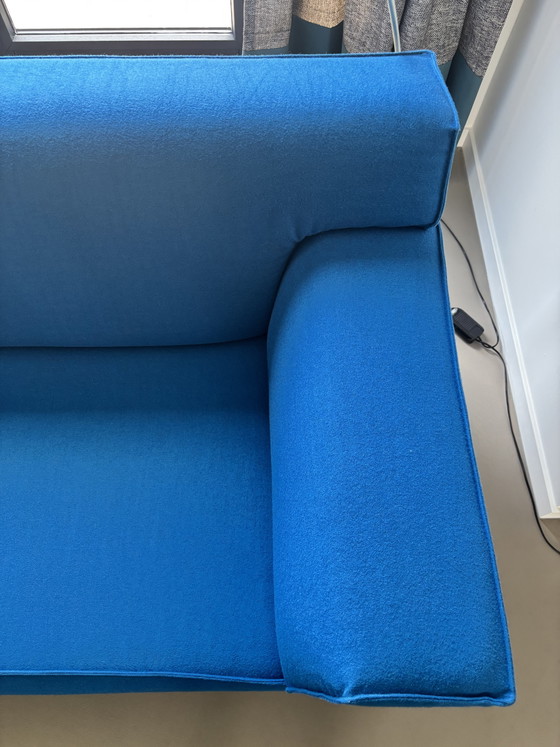 Image 1 of Design on Stock Bloq bank 2,5 zits, unieke petrolblauwe kleur