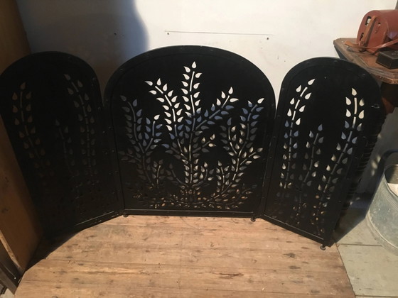 Parascintille in metallo battuto e tagliato – Oggetti decorativi, Iron, Vintage (photo 3 of 17)