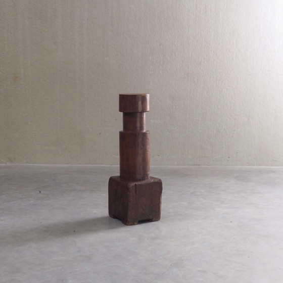 Pedestal escultural de madera maciza – Objetos decorativos, Wood (photo 8 of 16)