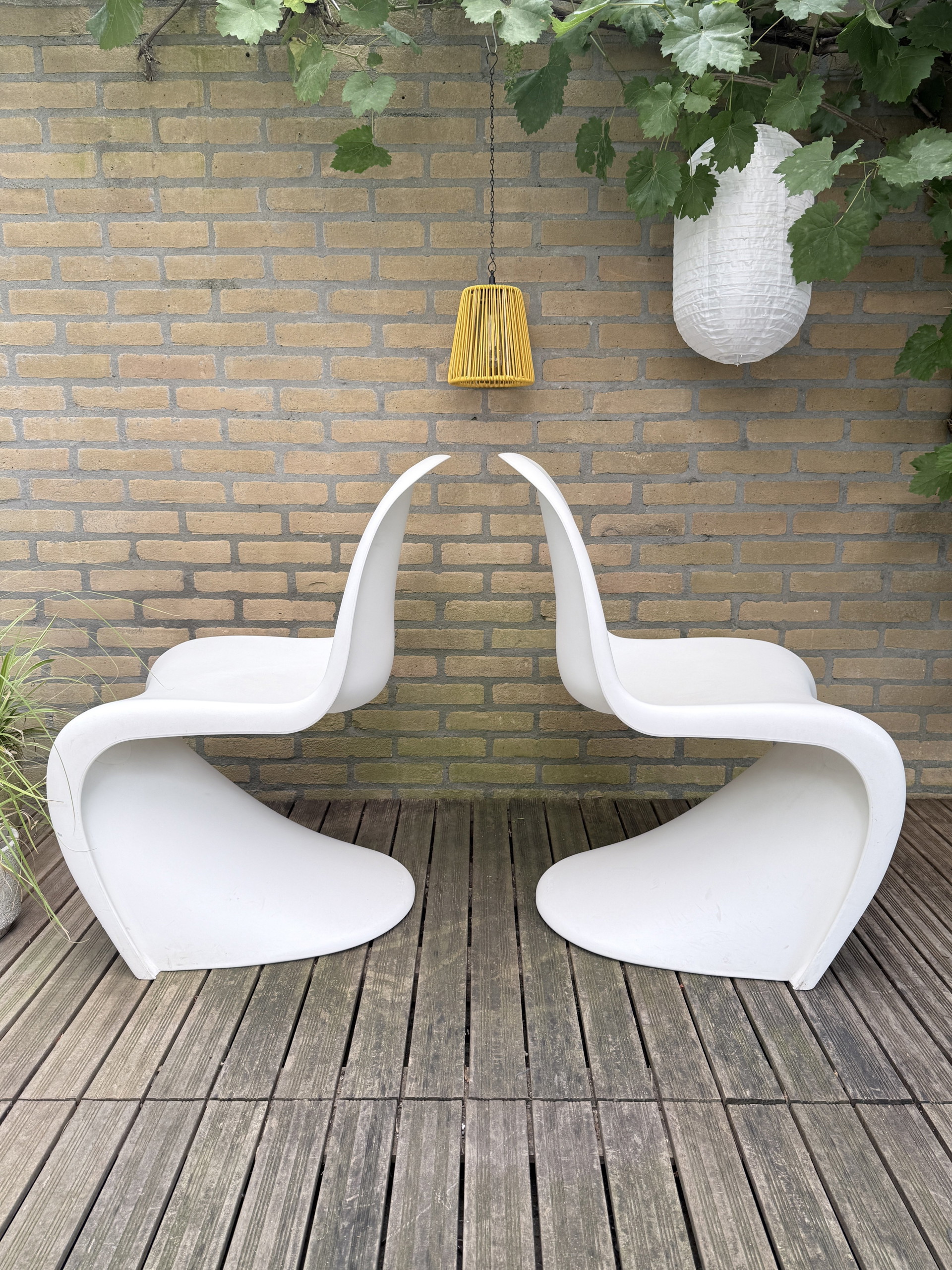 Set of 2 original Vitra Panton Chairs – White (Matte) | €160 | Whoppah