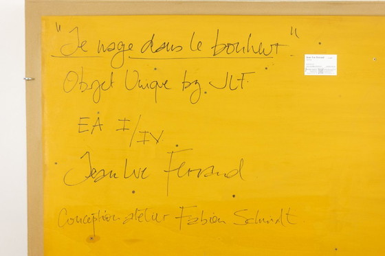 Image 1 of Pannello in bassorilievo intitolato "Je nage dans le bonheur" ("Nuoto nella felicità"). Contemporaneo.