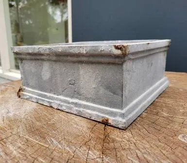 Square cast iron planter jardiniere, Plant pot, Grey, Vintage (photo 3 of 5)