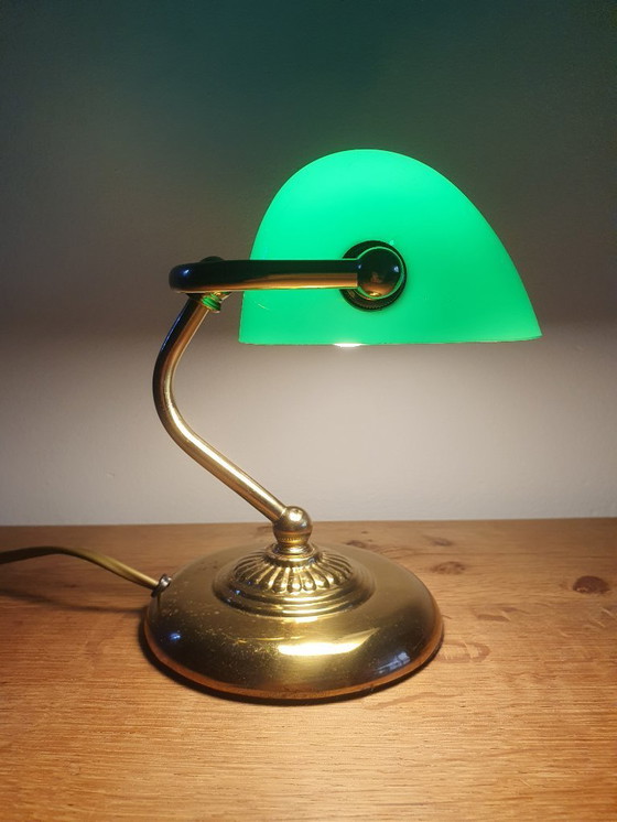 Image 1 of Lampada da notaio/banchiere in metallo dorato verde opalino