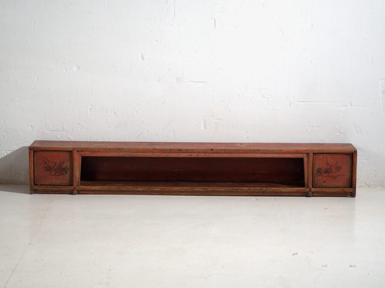 Antikes bemaltes niedriges Sideboard aus Kiefernholz - China, ca. 1930 – Iron (photo 30 of 40)