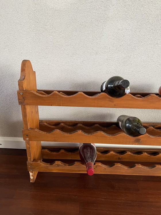 Image 1 of Robusto portabottiglie vintage in legno