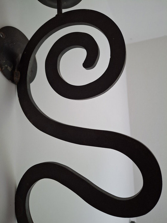 Image 1 of 2 chandeliers château en fer forgé noir par Maroeska Metz