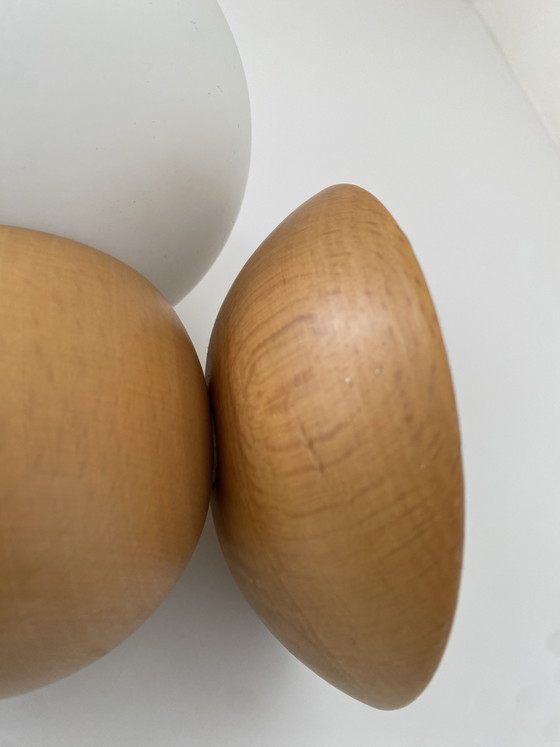 Image 1 of Vintage Scandinavische bollamp – hout & opaline glas – Mid Century stijl