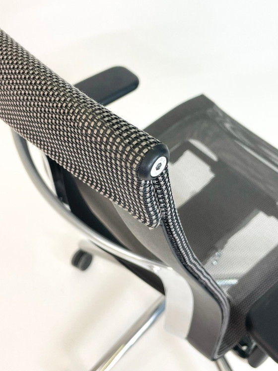 Image 1 of ICF Una Plus chair