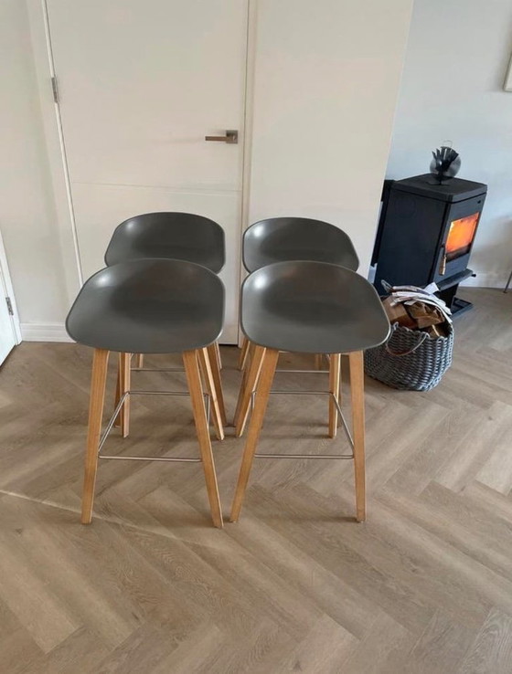 Image 1 of 4 Hay All about a Stool barkrukken