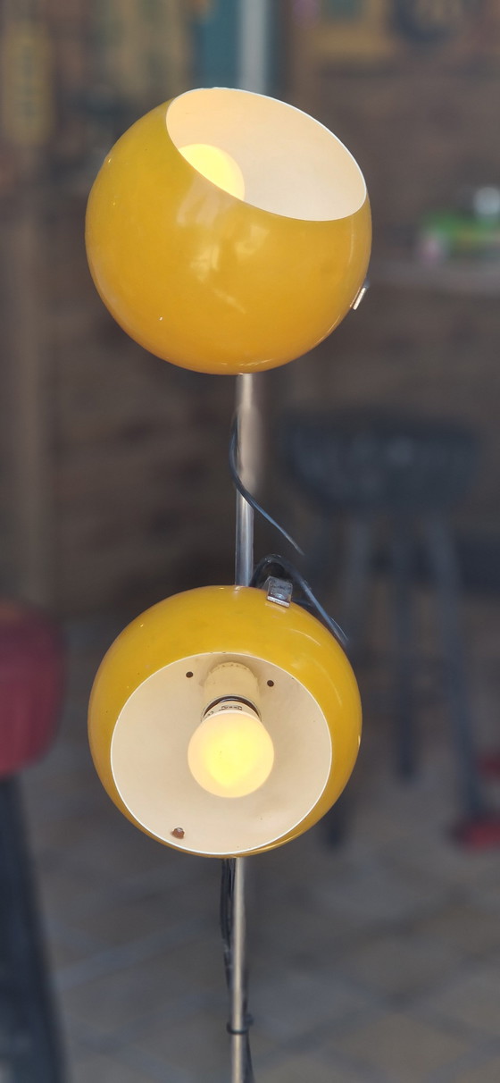 Image 1 of Retro lamp