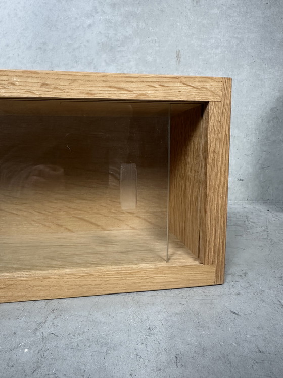 Image 1 of Vitrine pour maquettes de trains - chêne