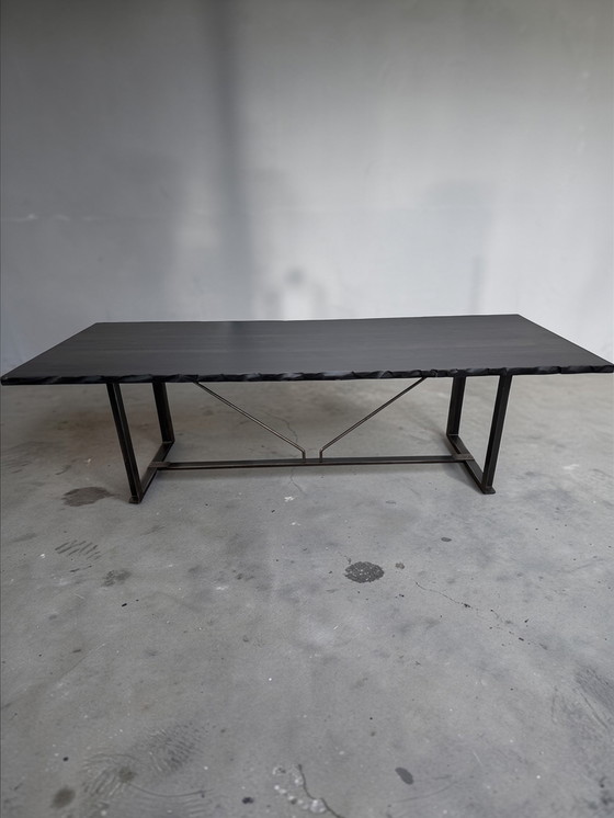 Image 1 of Solid oak design dining table with organic edge