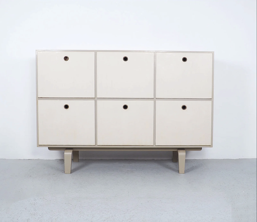 Cor Alons für Den Boer Gouda Sideboard