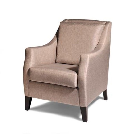 Image 1 of Via Poltrona