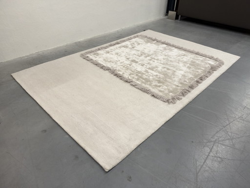 Leolux Frame Vloerkleed Stone 200x300