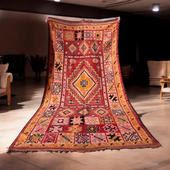 Image 1 of Beni mguild Berber rug 326x167 cm