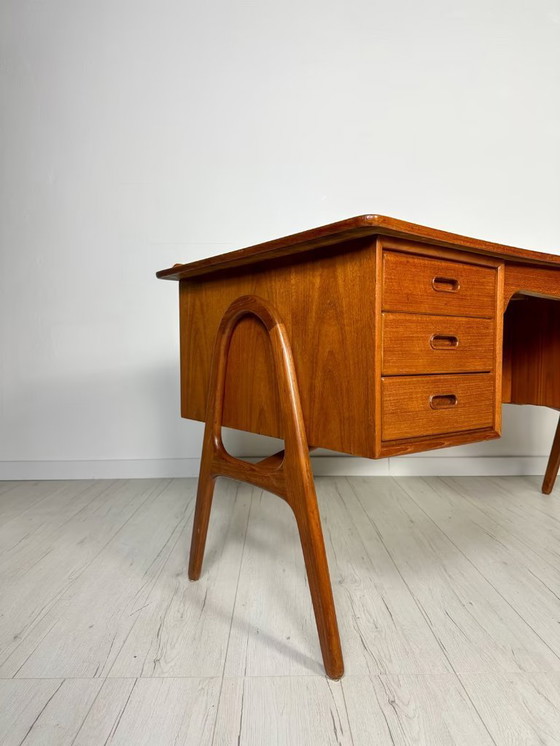 Image 1 of Gebogener Teakholzschreibtisch von Svend Aage Madsen 60s