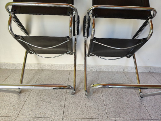 Image 1 of Juego de 2 sillas cantilever de diseño Mart Stam