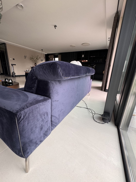 ROM 2x 2-seater Sofa electr. Reclining function + USB in velvet blue – Metal (photo 8 of 13)