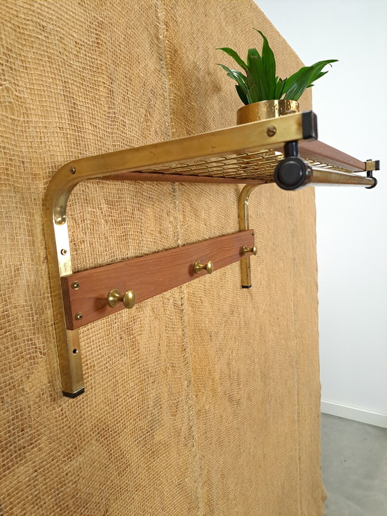 Image 1 of Goldfarbener Kleiderständer aus Schweden mit Teakholz und Regal Nr.1