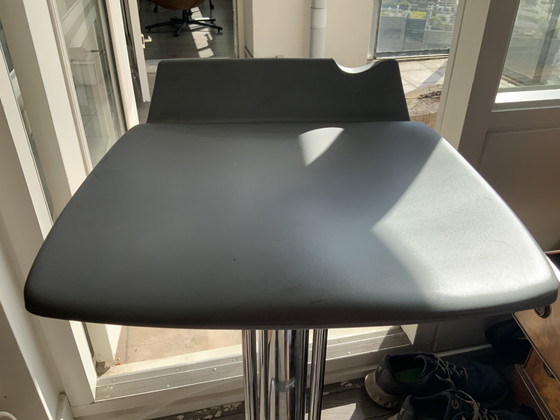 Tabourets de bar réglables en hauteur – Chrome, Plastic (photo 5 of 5)
