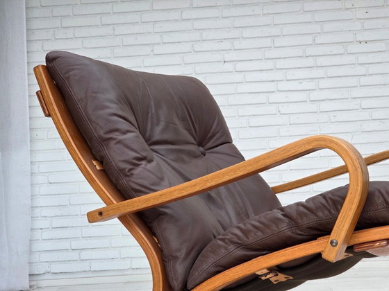Image 1 of Fauteuil danois des années 1970 de la marque Komfort, cuir, toile et bois courbé.