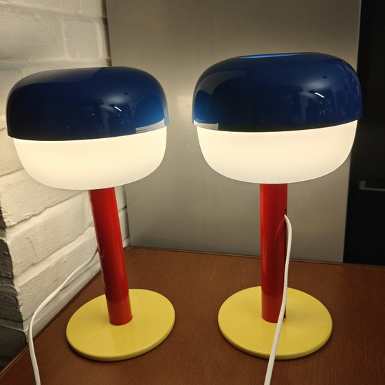 Image 1 of Einzigartiges Paar postmoderner IKEA-Tischlampen – Individuelle Farbkombination – Memphis-Stil