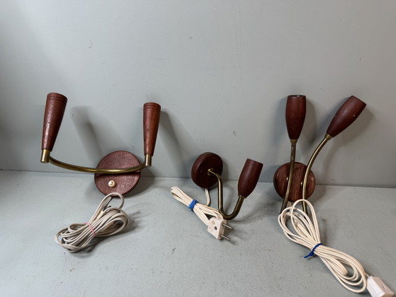 Set of 3 Vintage Mid Century Danish Design Wooden Wall lights – Brass (photo 2 of 11)