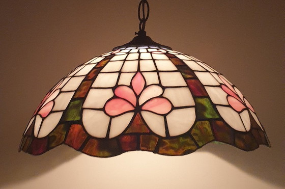 Stained Glass - Tiffany Style Lotus Flower Pendant Lamp (photo 16 of 65)