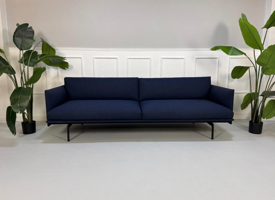 Image 1 of Muuto Modello Outline Divano 3 posti in tessuto blu scuro Divano di design