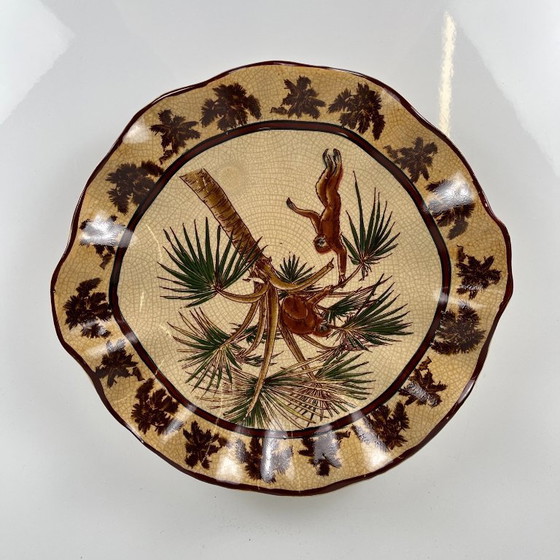 Plat en Faience Craquelée à Décor Exotique de Singes et Palmiers, Première Moitié du XXe Siècle. – Vaisselle (photo 5 of 8)