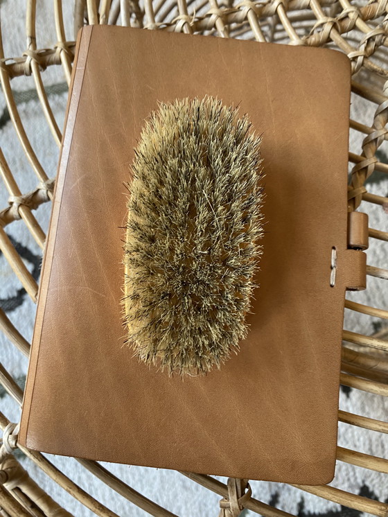 Image 1 of Man Hat Brush