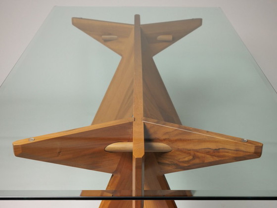 Image 1 of Dinning table in Walnut, Italy 80's