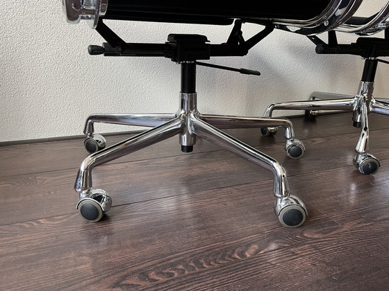 Image 1 of Eames EA108 Set - Schwarz / Chrom - Vitra