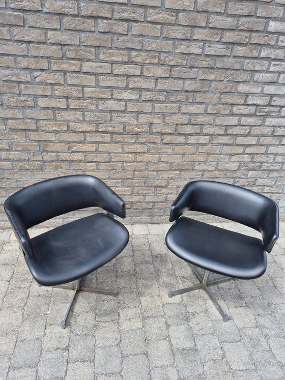 Image 1 of Artifort Geoffrey Harcourt 2 design armchairs F63 black