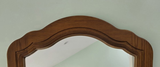 Image 1 of Specchio da parete vintage in legno dalla forma organica