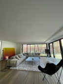 Divano Living Divani NEWALL – Piero Lissoni – 5 moduli + 2 pouf