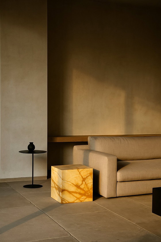 Image 1 of Marbre Cube Giallo Siena