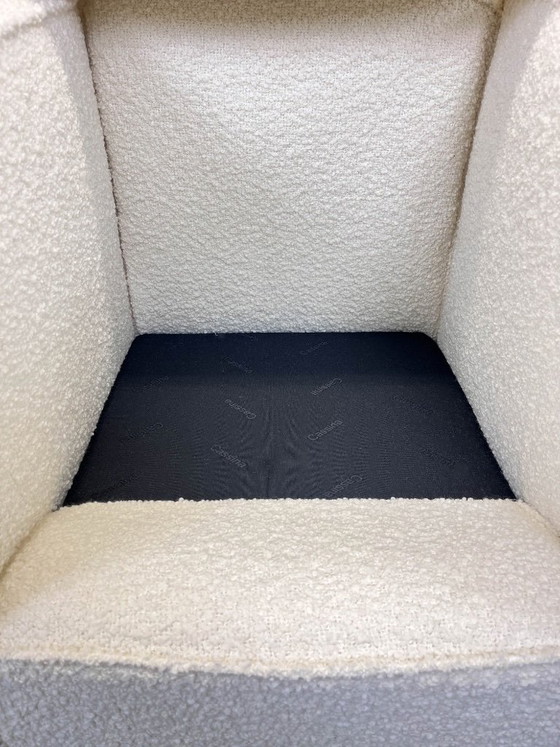 Image 1 of Lc2 Chair Bouclè Tissue, Le Corbusier, Cassina, Charlotte Perriand Seats